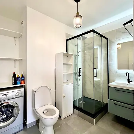 Confortable Et Chic Courbevoie