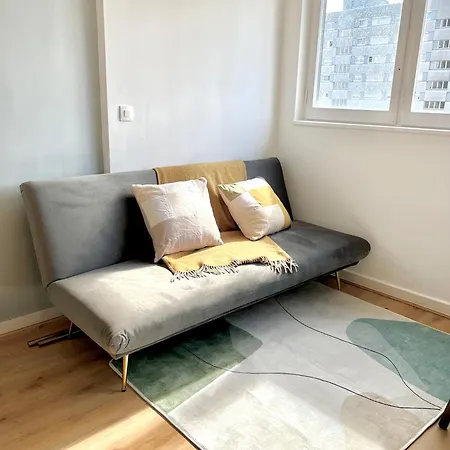 Appartement Confortable Et Chic Courbevoie